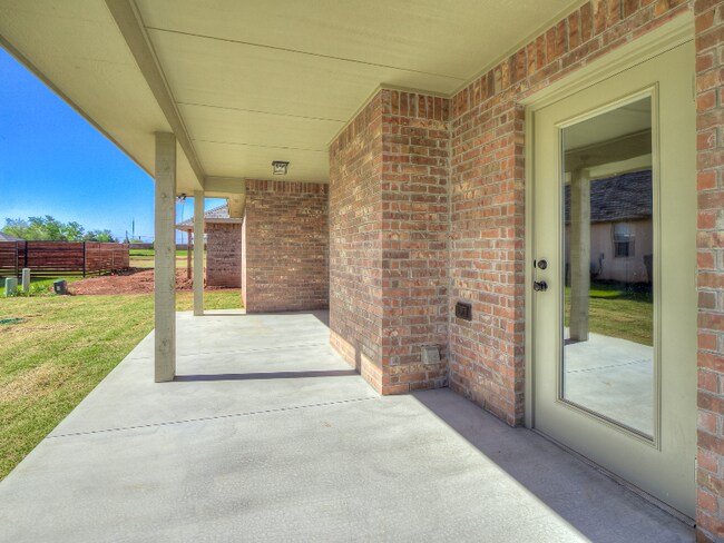 Building Photo - 16716 Doyle Dr