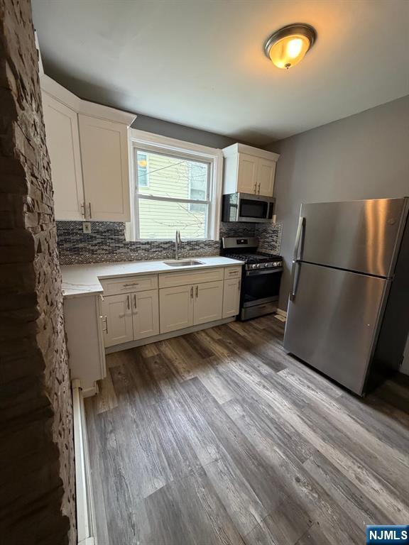 Building Photo - 23 9th Ave