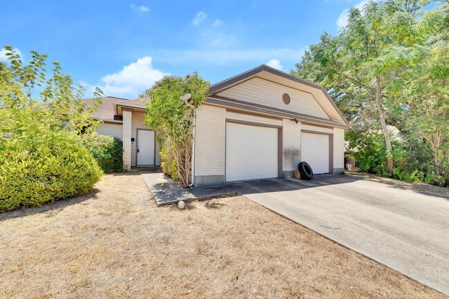 Building Photo - 1207 Gingerlily Cove