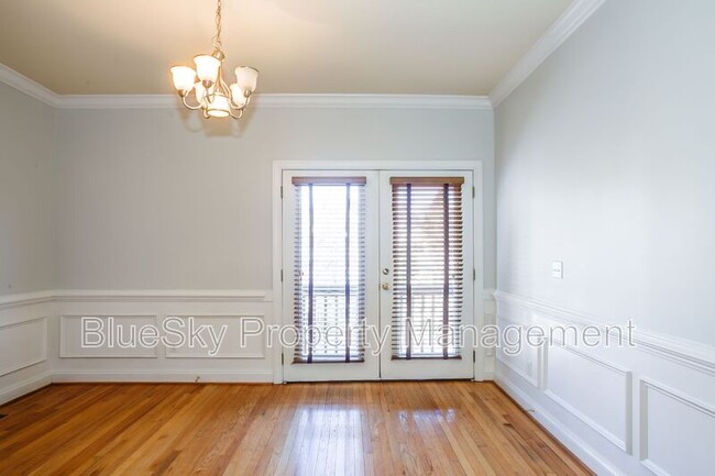 Building Photo - 1105 Druid Ave