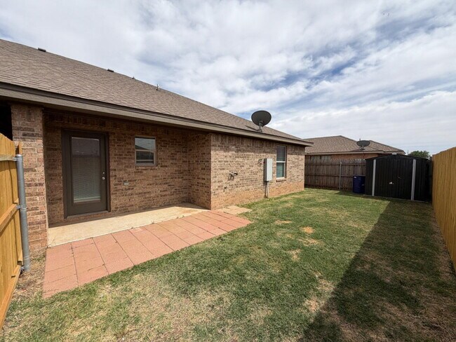 Building Photo - 623 N Elkhart Ave