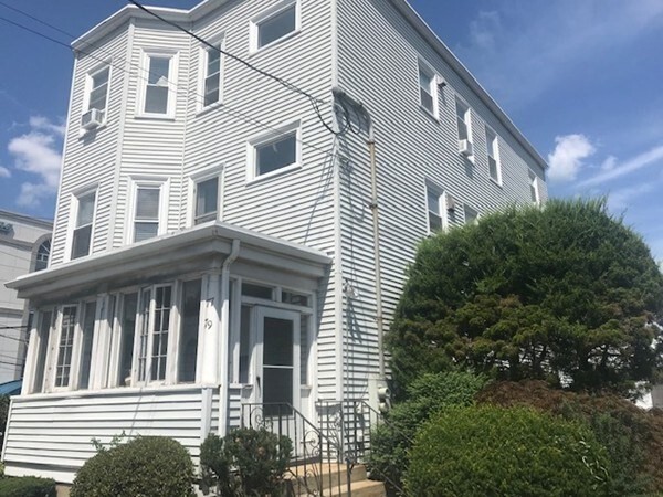 Primary Photo - 79 Mystic St