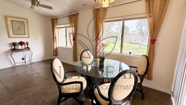 Building Photo - 3733 S Country Oaks Loop