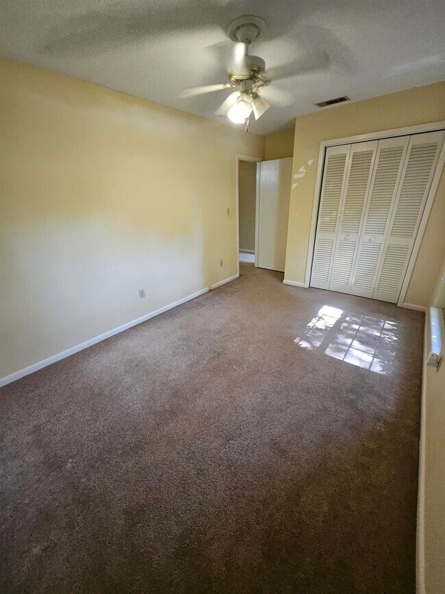 Building Photo - 1541 Woodgate Way
