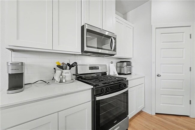 Building Photo - 4885 W Triangle St