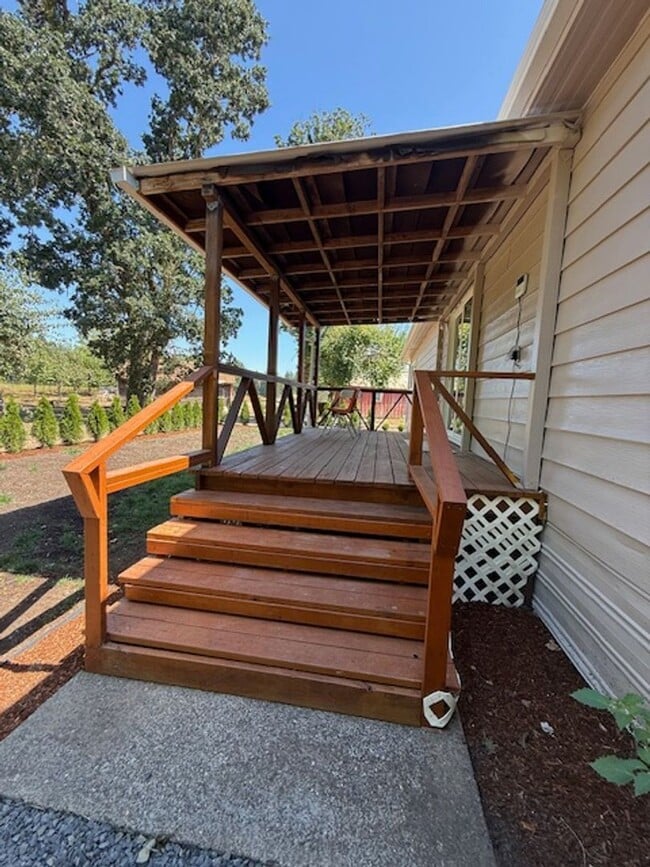 Building Photo - 3 Bedroom 2 Bath Dayton OR