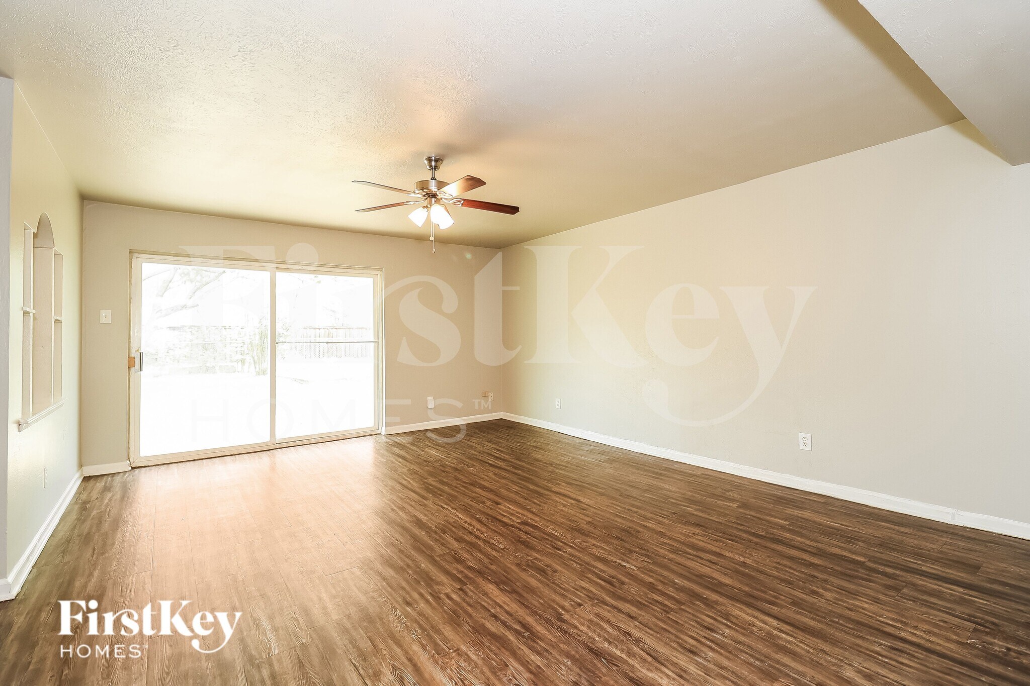 Building Photo - 2918 Rayswood Dr