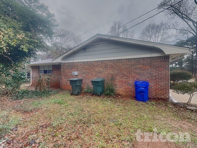 Building Photo - 1382 Peggy Ln NW