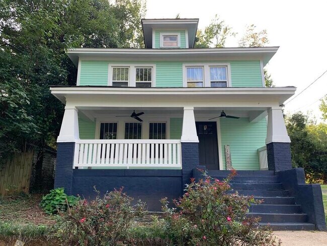 Building Photo - 1327 Fairmont St