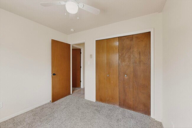 Building Photo - 222 Shannon Pl NW