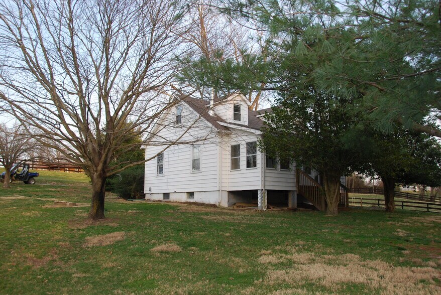 Primary Photo - 1140 Lower Pindell Rd