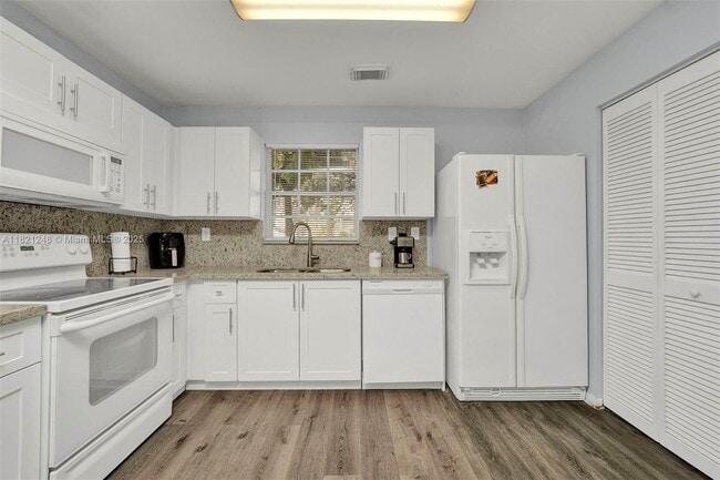 Building Photo - 11473 SW 148th Pl
