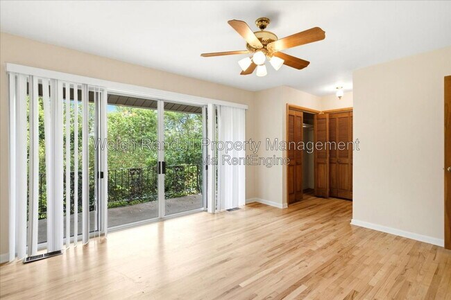 Building Photo - 5070 Doren Dr