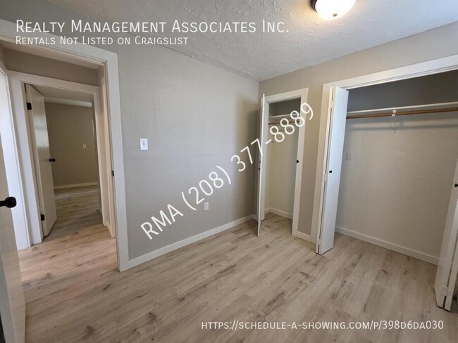Building Photo - 3033 W Malad St