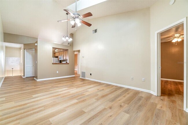 Building Photo - 2924 S Semoran Blvd
