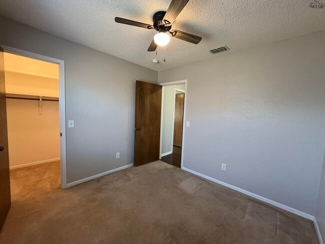 Building Photo - 5417 Pebblestone Dr