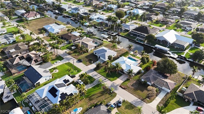 Building Photo - 5367 Coral Ave