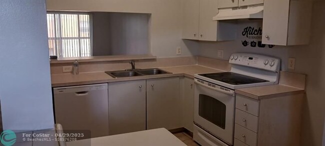 Building Photo - 2421 NW 56th Ave