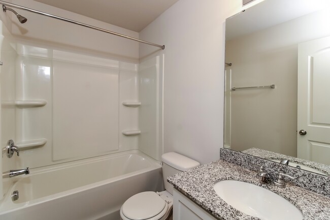 Building Photo - 1592 BOBWHITE LN