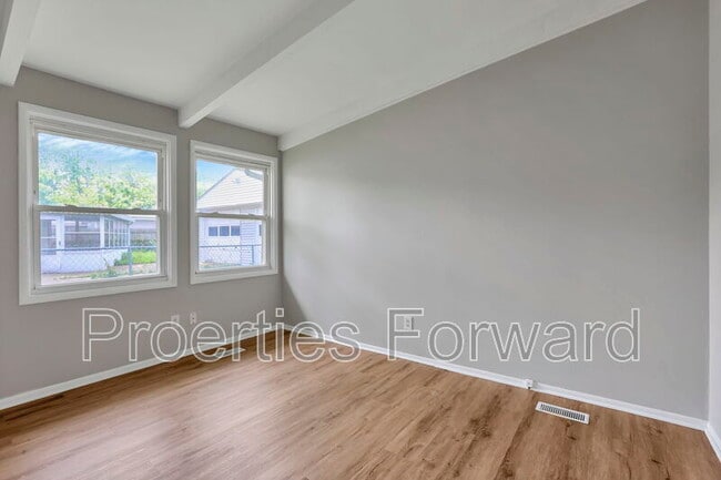 Building Photo - 873 Joyful St