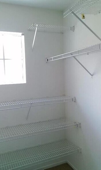 Building Photo - 24630 Magnolia Pl