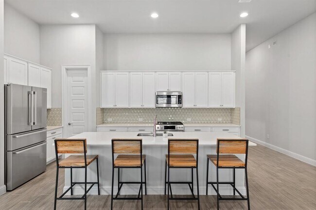 Building Photo - 601 C-Bar Ranch Trl