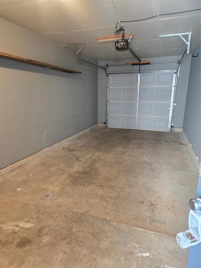 Building Photo - 2903 W Slaughter Ln