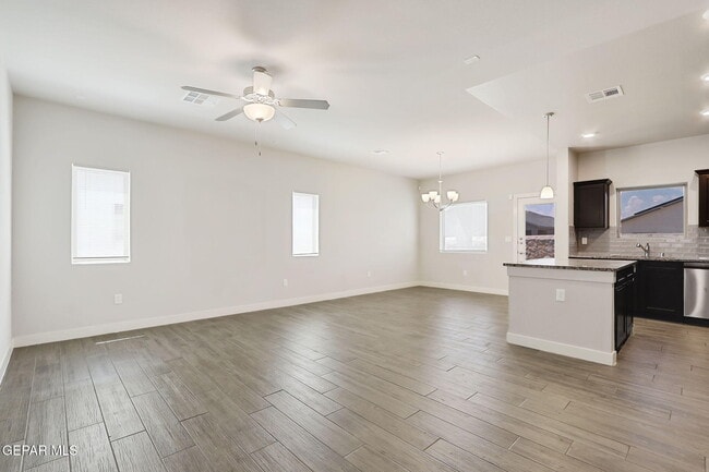 Building Photo - 14813 Tierra Fortaleza Ave