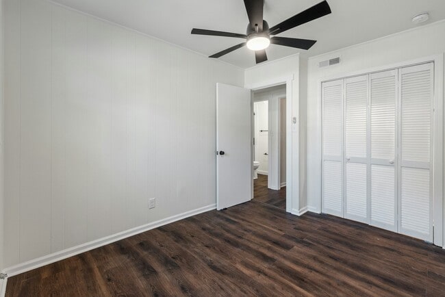 Building Photo - 12 Grove St