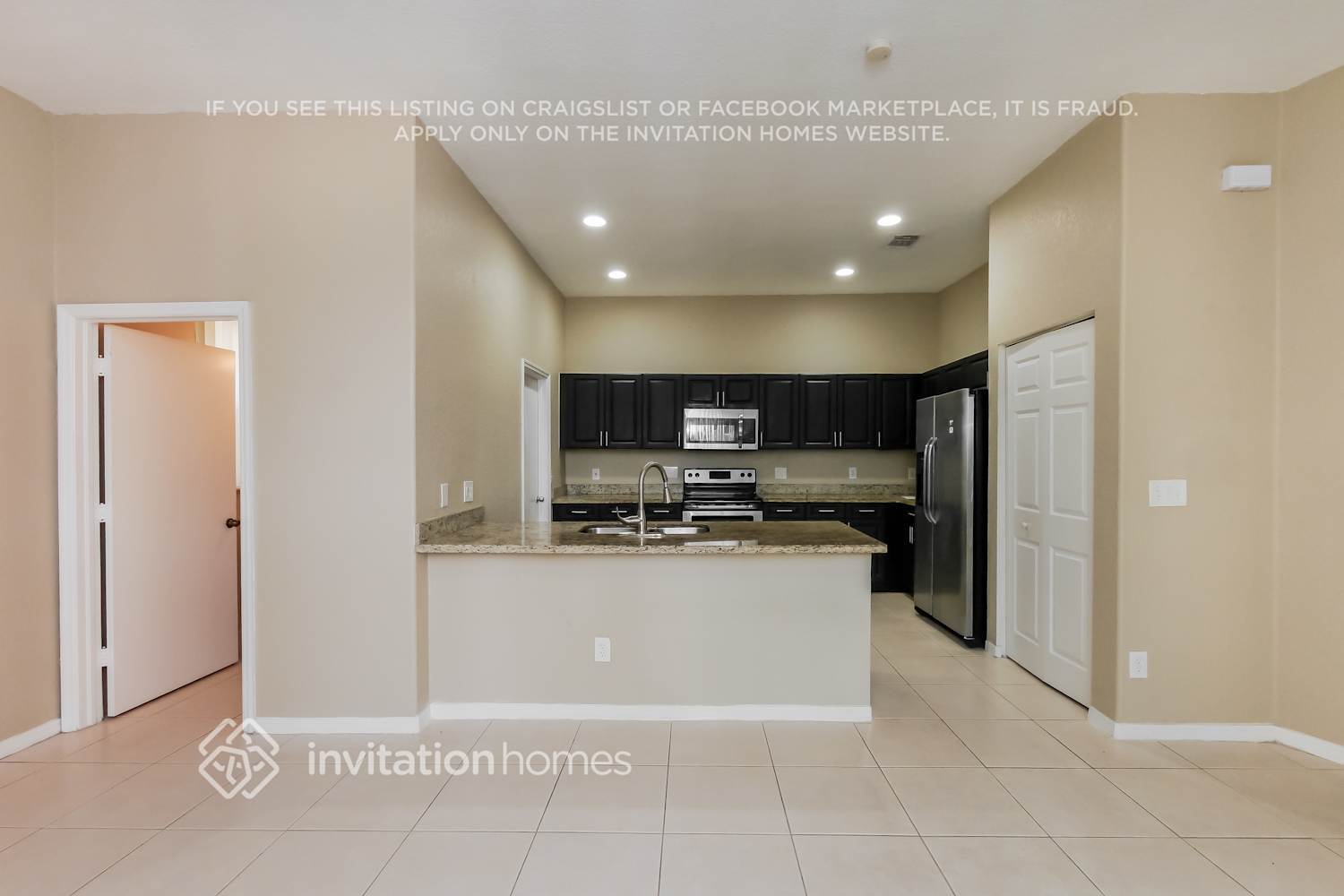 Building Photo - 7765 NW 19th Ct