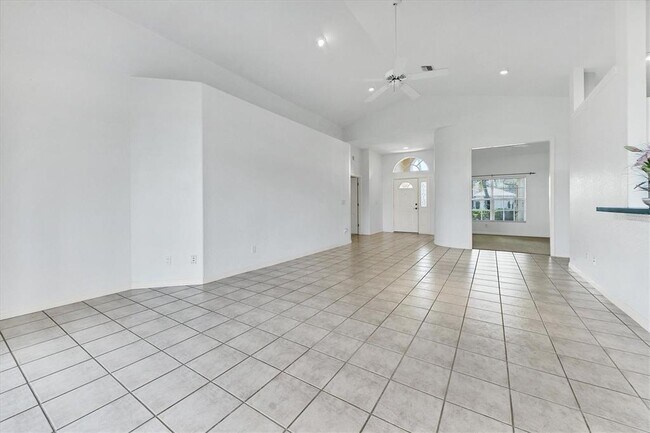 Building Photo - 1580 Jasper Ct
