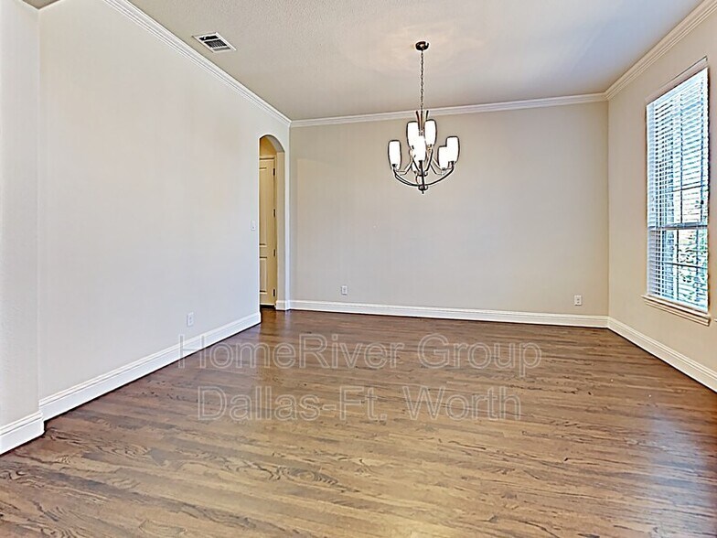 Building Photo - 4391 Argyle Ln