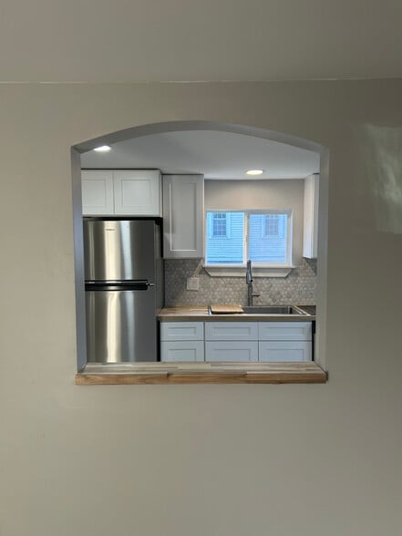 Building Photo - 12034 Main St