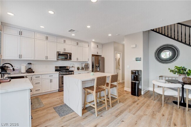 Building Photo - 10400 Raining Sky St