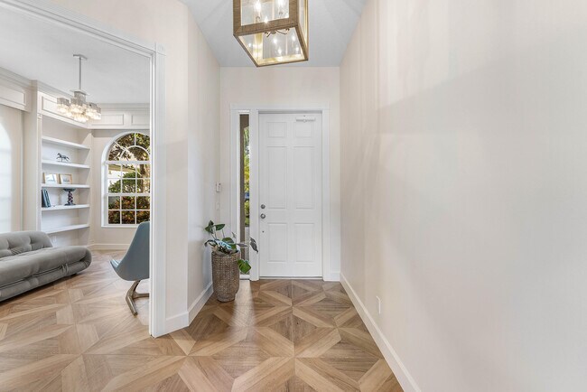 Building Photo - 8308 Rosalie Ln