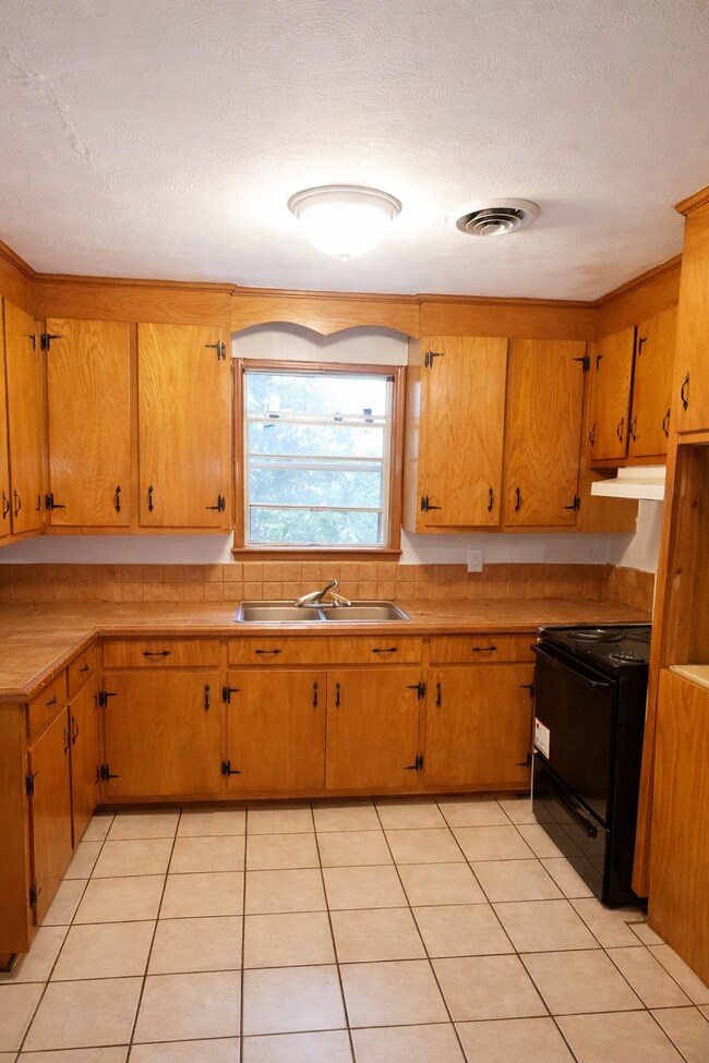 Building Photo - 190 Rd 151