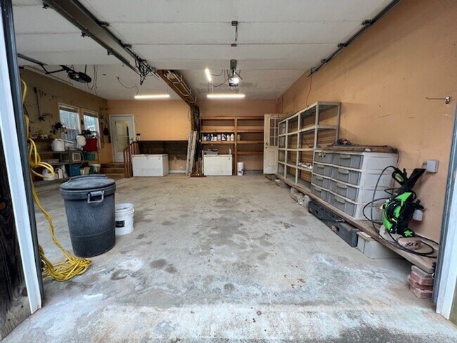 Building Photo - 6968 Moontown Dr E