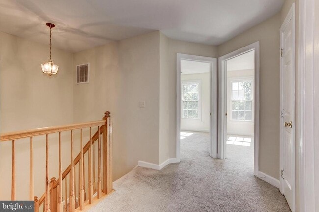 Building Photo - 7441 Heatherfield Ln