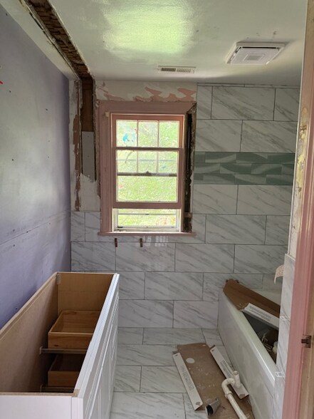 Building Photo - 6111 Hermitage Rd