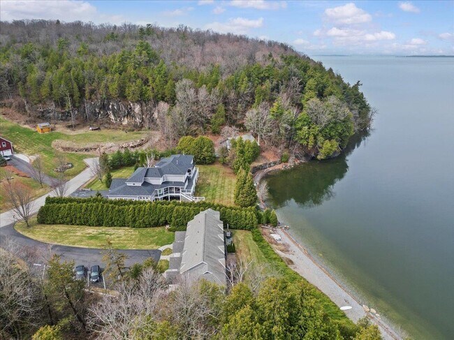 Building Photo - 38 Pebble Beach Rd