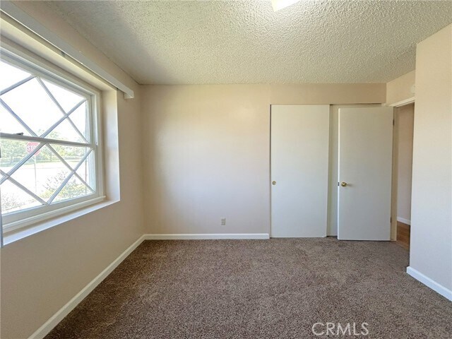 Building Photo - 238 E Sunset Dr N