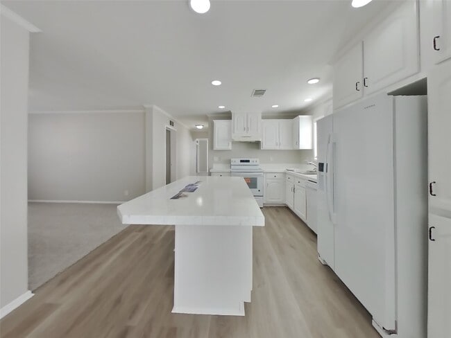 Building Photo - 21439 Cherry Canyon Ln