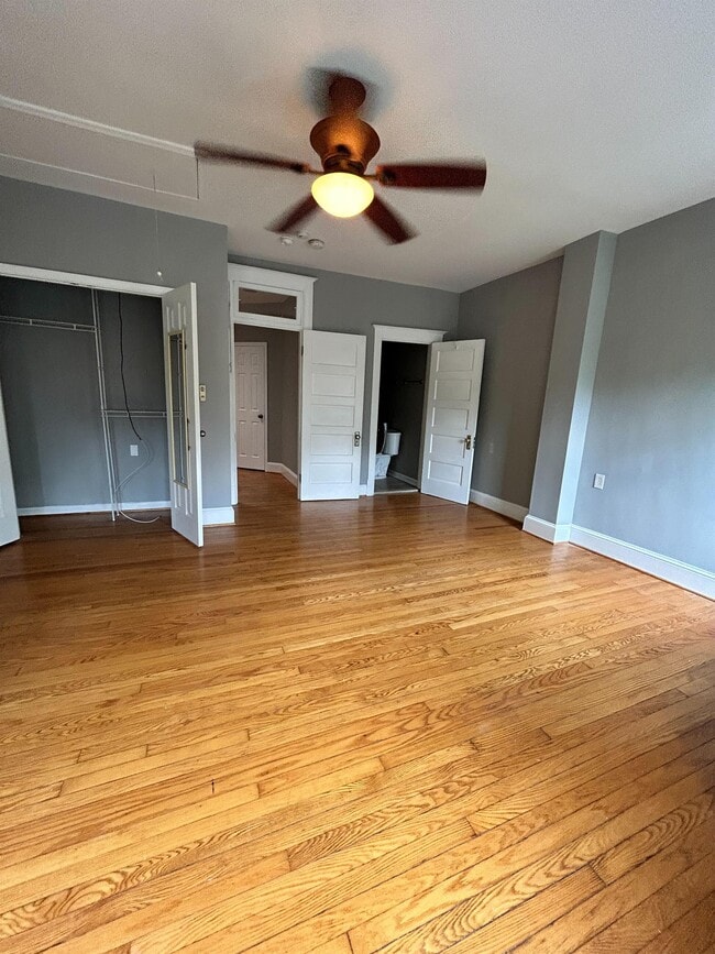 Building Photo - 1437 E Capitol St SE