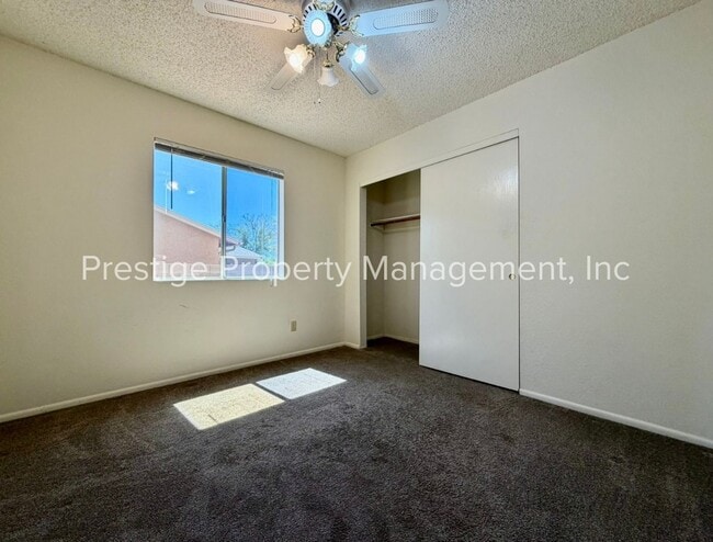 Building Photo - ***RENT SPECIAL*** 3/2 Beautiful Rita Ranch Home With Open Design!!!
