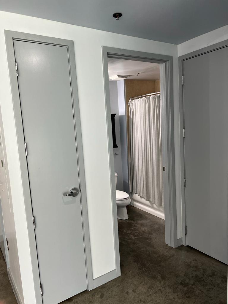 Building Photo - 600 12th Ave S