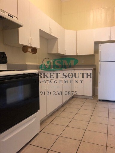 Building Photo - 308 E Waldburg St