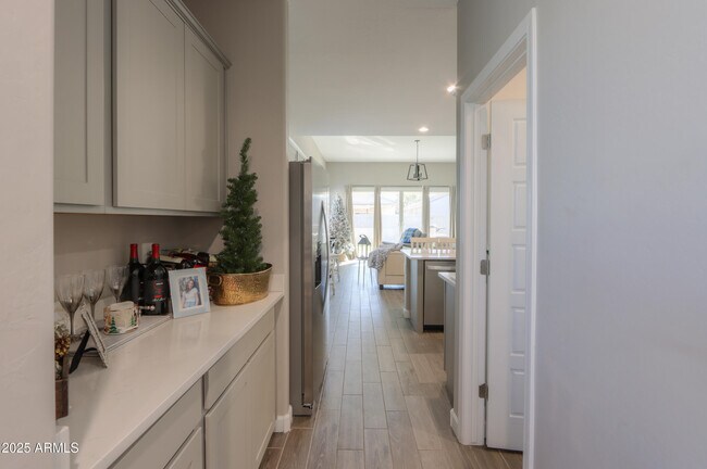 Building Photo - 44583 W Palo Olmo Rd