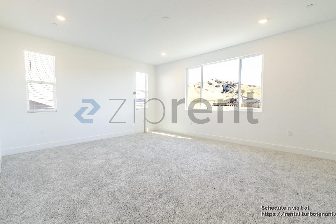 Building Photo - 443 Royal Nat'l Rd