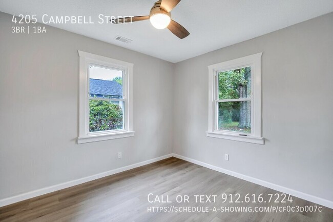 Building Photo - "Charming 3-Bedroom Haven in Savannah – Co...