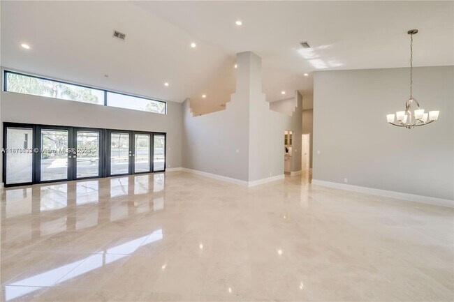 Building Photo - 1180 Manor Ct
